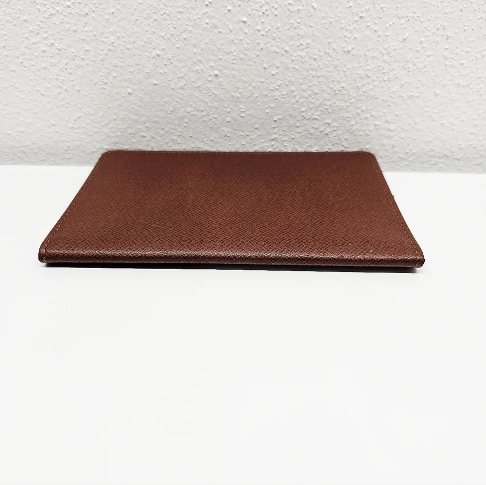 Louis Vuitton Vintage Taiga Leather Passport Holder Unisex With COA